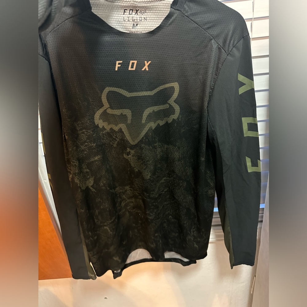 FOX MEN TOP